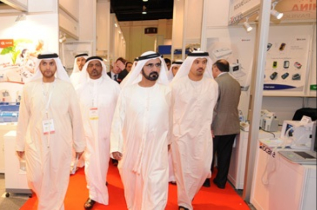 Mohammed bin Rashid tours Arab Health Exhibition 2011