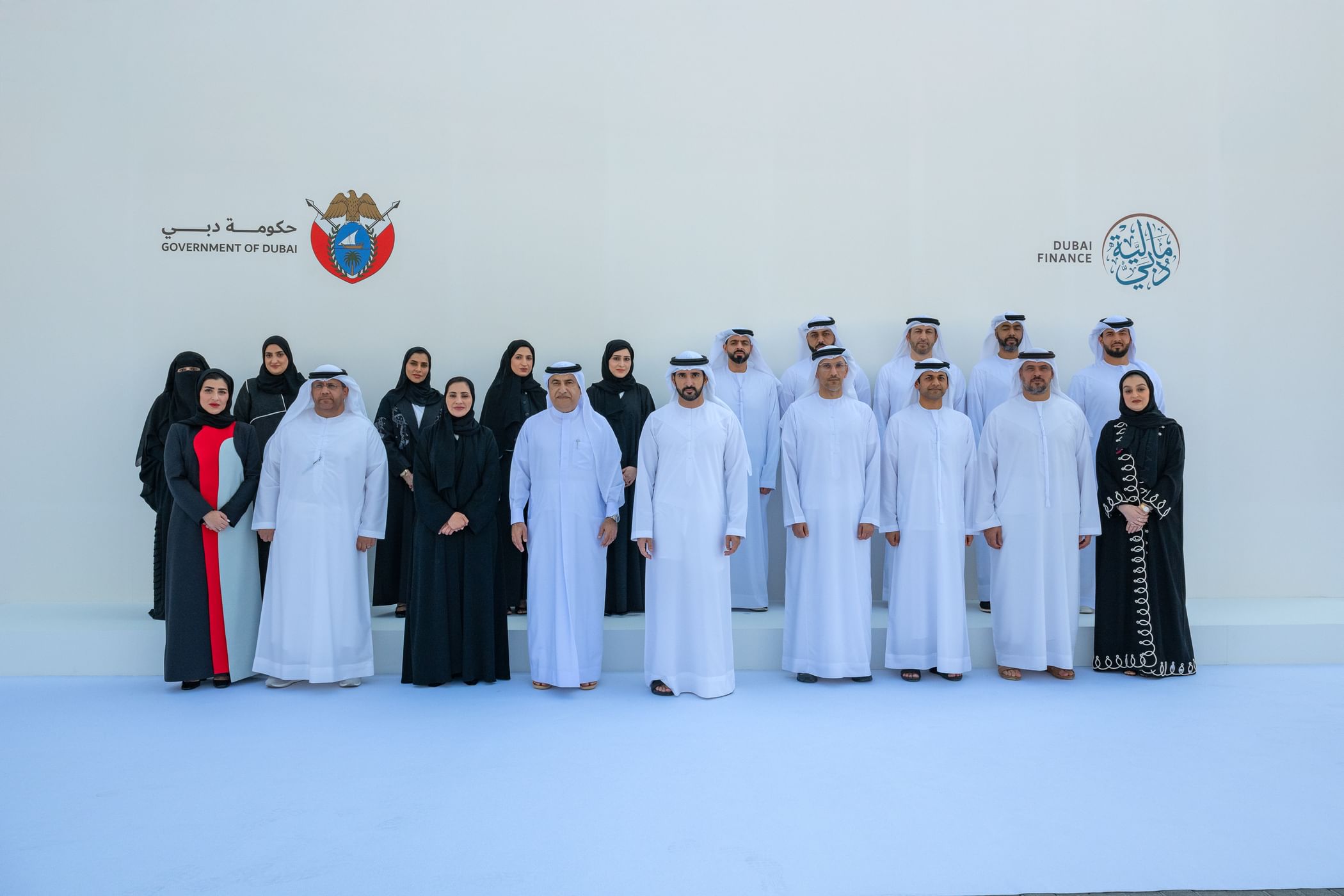 Hamdan bin Mohammed meets with senior leadership team of Dubai’s Department of Finance