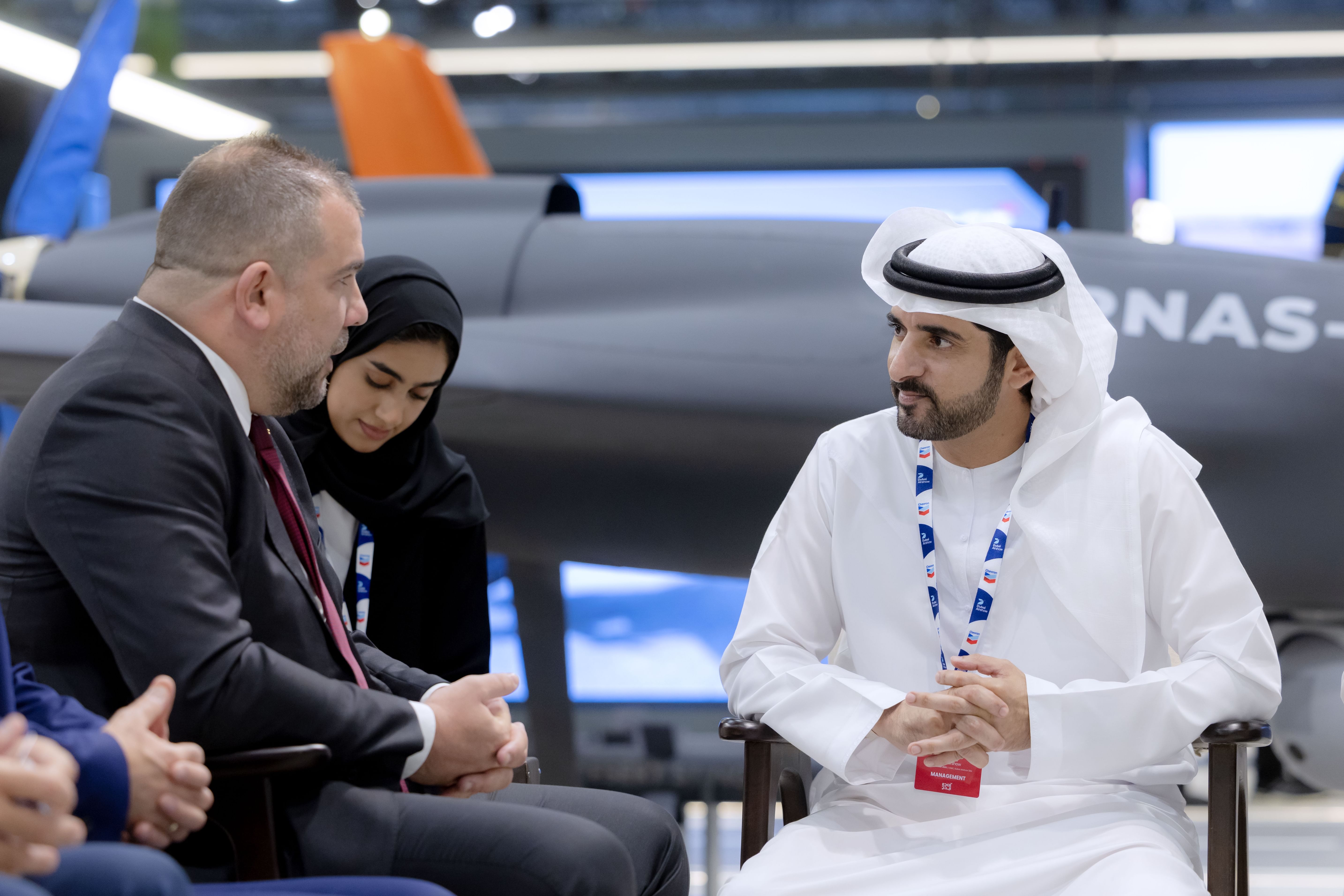 حمدان بن محمد يلتقي وزير الدفاع في مونتينغرو ويبحث معه مستقبل التعاون بين البلدين