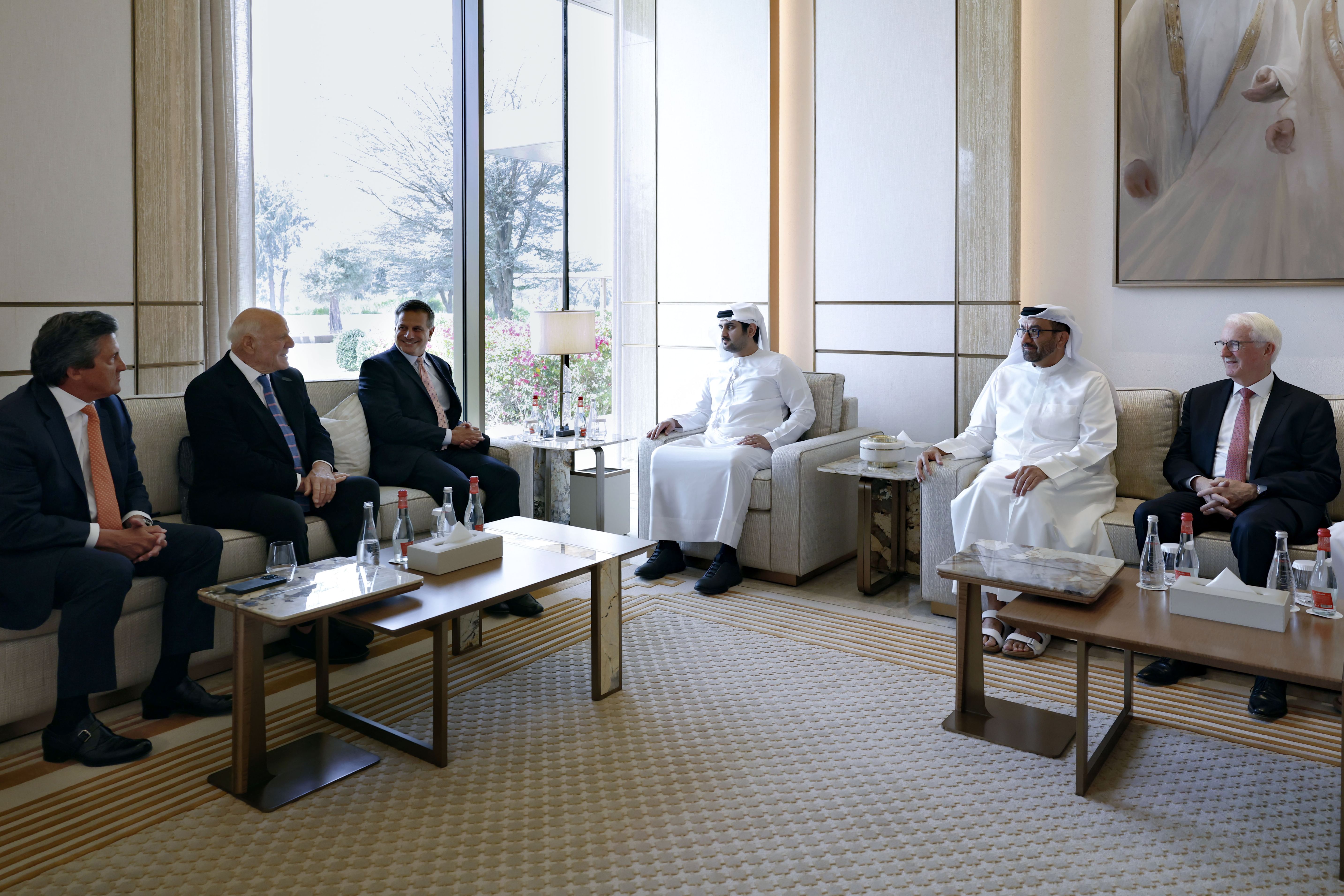 Maktoum bin Mohammed meets with Chairman of MGM Resorts