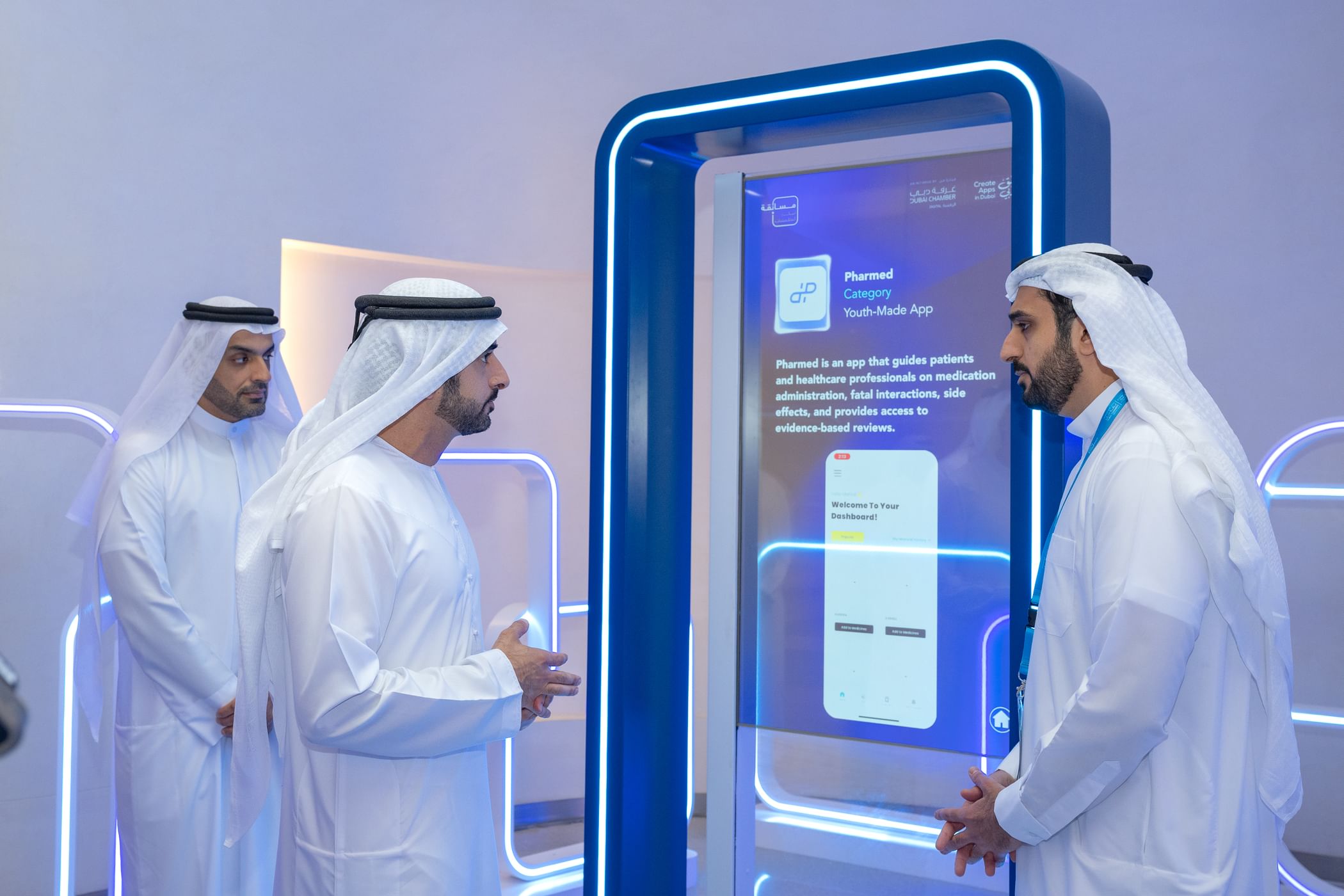 Hamdan bin Mohammed honours winners of the ‘Create Apps Championship’