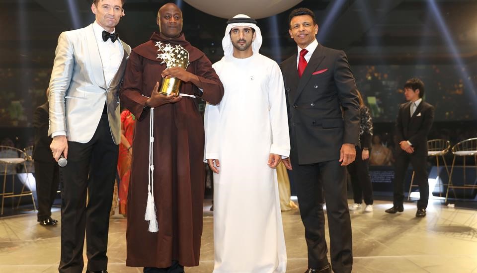 Hamdan bin Mohammed crowns winner of Global Teacher Prize