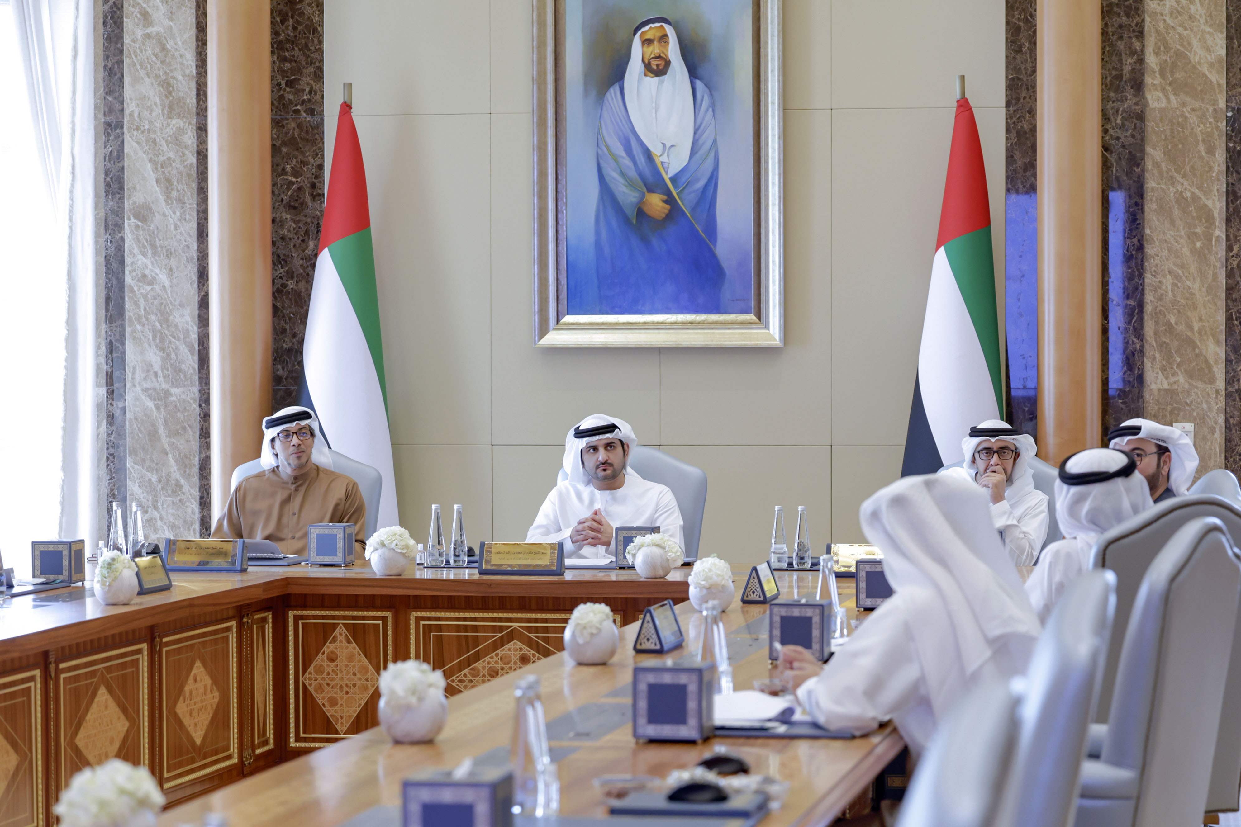 Maktoum bin Mohammed chairs 8th meeting of General Budget Committee for 2022-2023