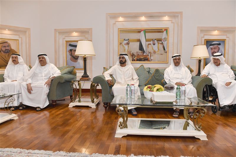 محمد بن راشد يعزي في وفاة شيخة بنت عبدالله بن كلبان