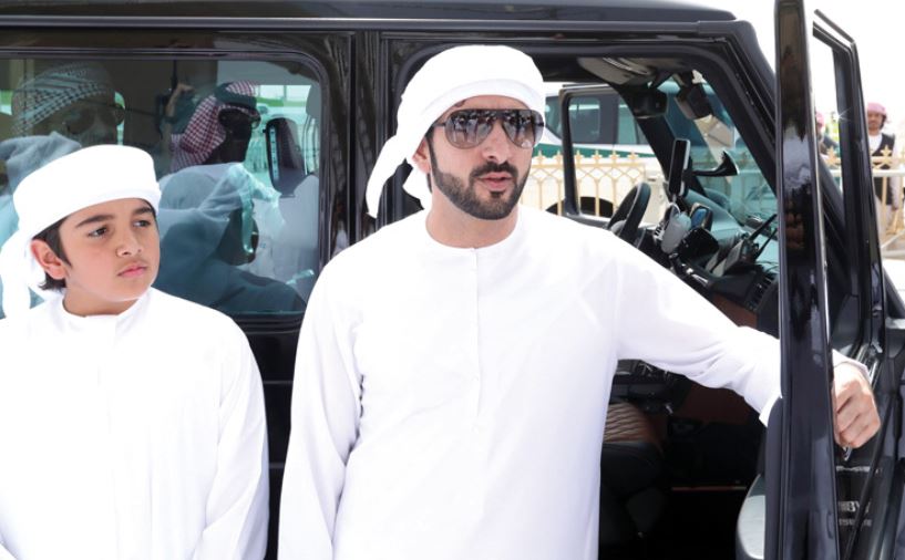 حمدان بن محمد يشهد انطلاقة مهرجان ختامي المرموم للهجن