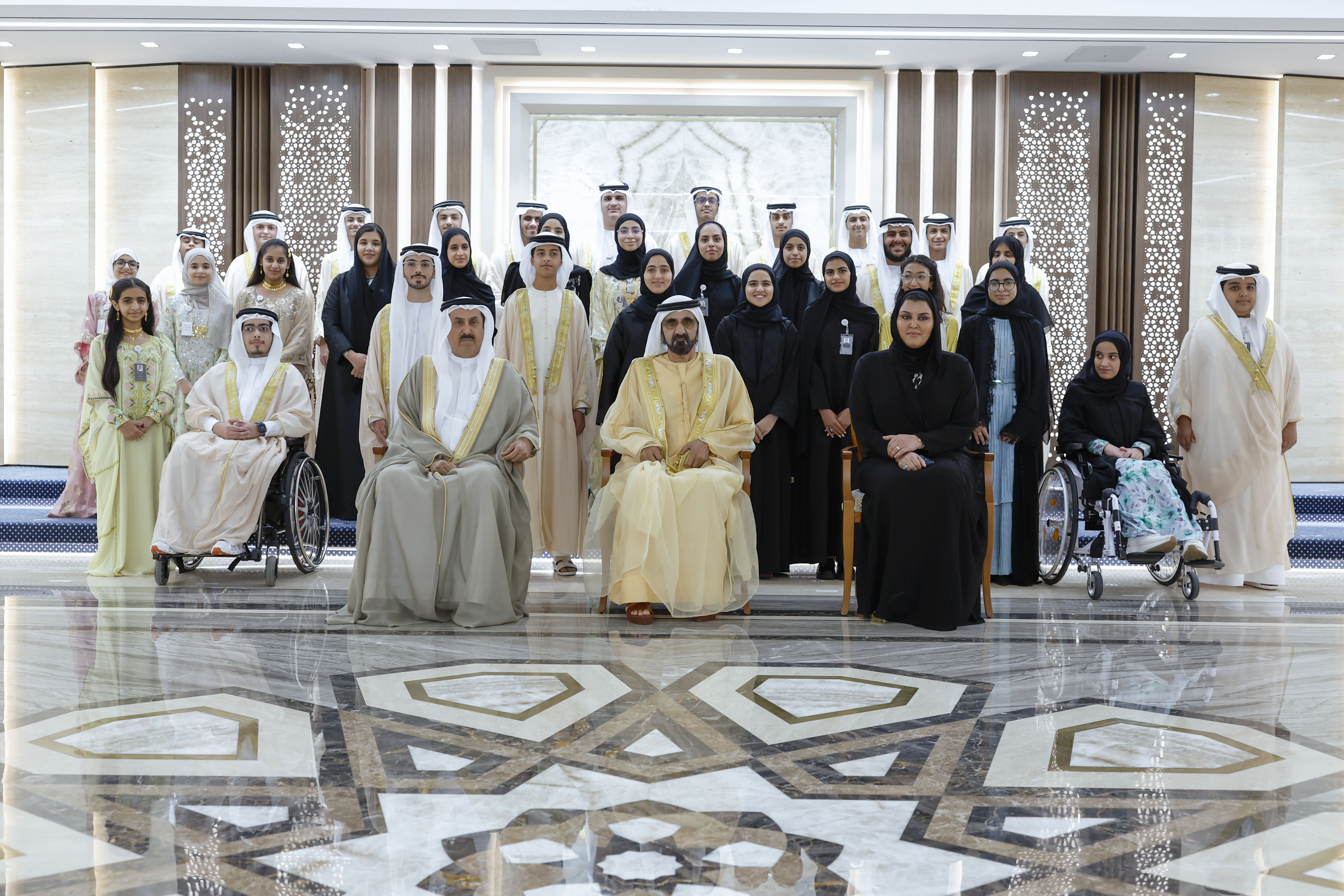 Mohammed bin Rashid meets participants in Emirati Children’s Parliament 