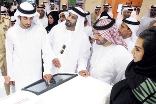 Hamdan bin Mohammed opens Dubai Government Achievements Expo