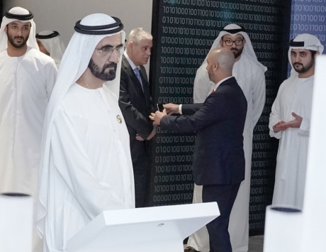 محمد بن راشد يطلق مبادرة مليون مبرمج عربي