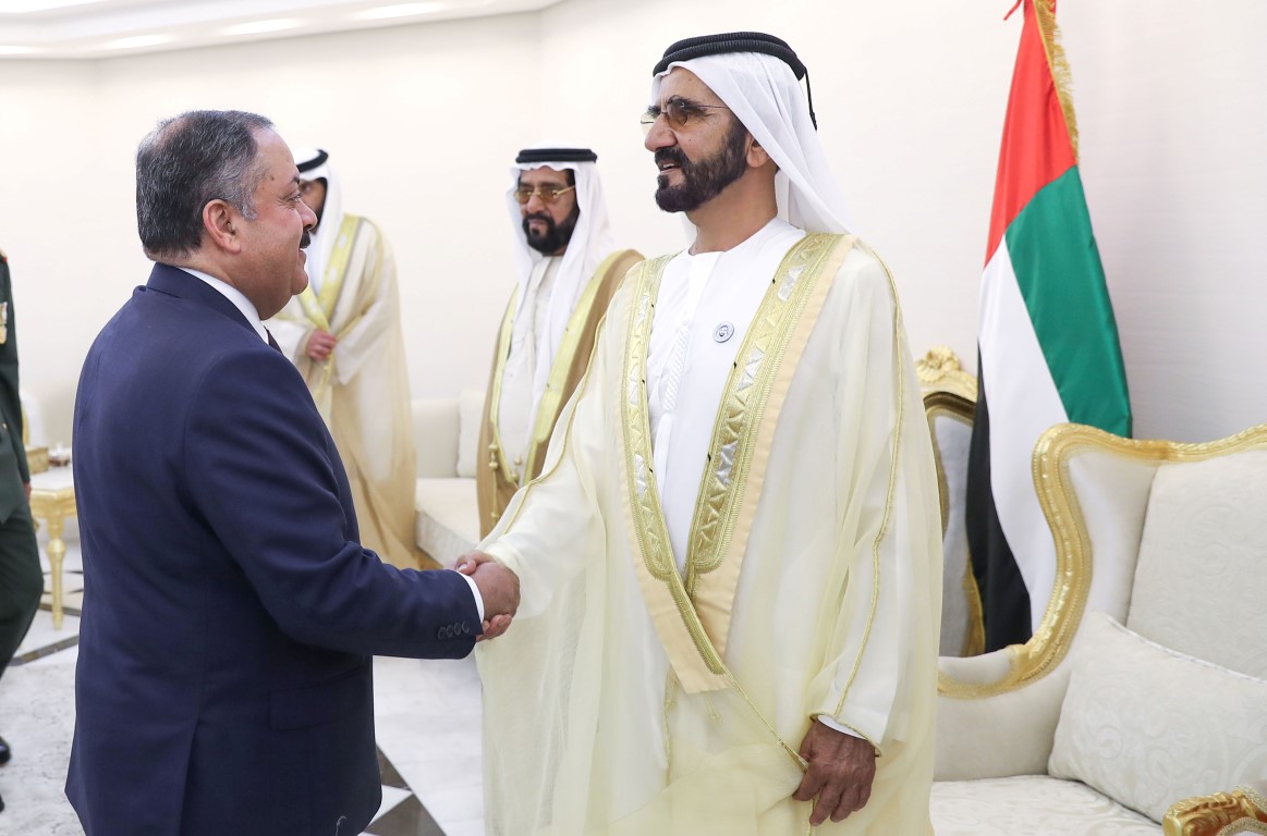 Mohammed bin Rashid meets retired military officers, foreign military attachés