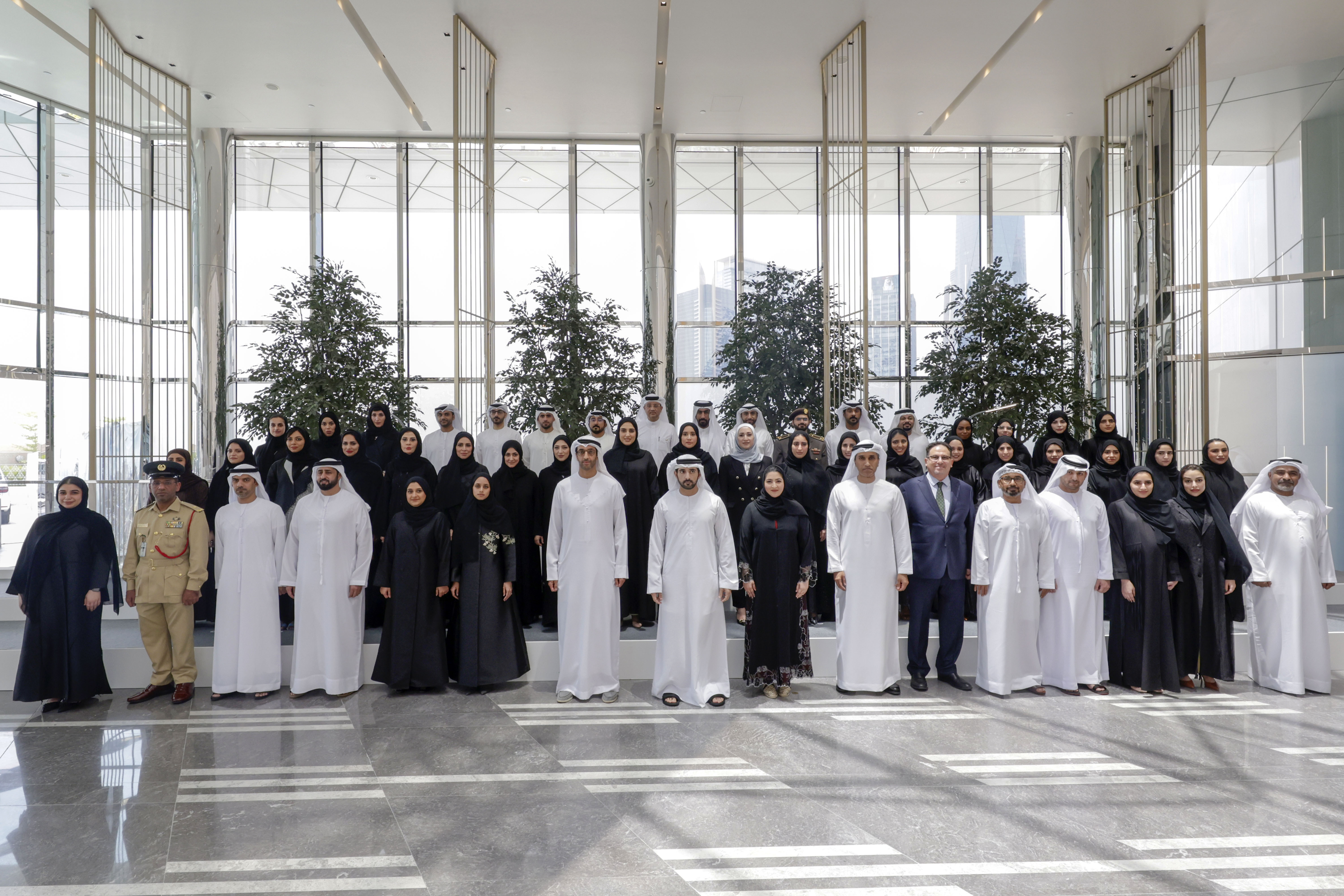 Hamdan bin Mohammed attends graduation of first cohort of Innovation Professionals Prorgammeme
