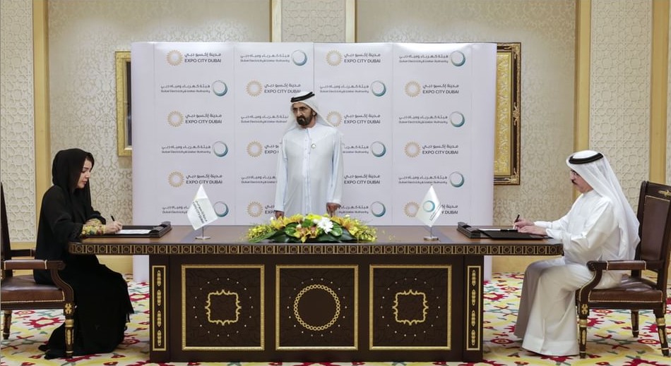 Mohammed bin Rashid witnesses signing of agreement between Expo City Dubai and Dubai Electricity and Water Authority