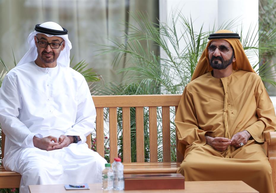 مكتوم بن محمد يستقبل الرئيس التنفيذي لشركة «ووري بنك» الكورية