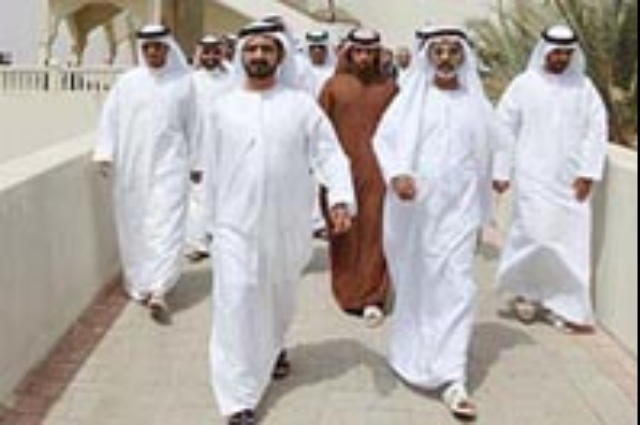 Mohammed bin Rashid Makes an Inspection Tour to the United Arab Emirates University 