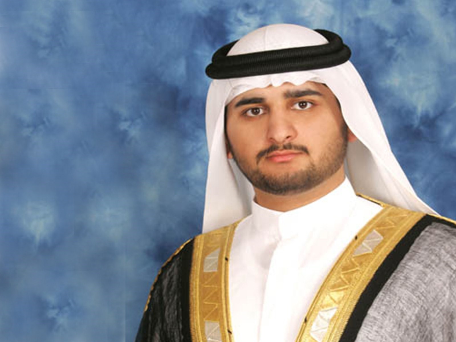 مكتوم بن محمد يغادر إلى الرياض لترؤس وفد الدولة إلى قمة الشرق الأوسط الأخضر