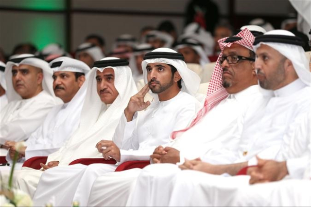 محمد بن راشد يترأس اجتماع مجلس الوزراء 