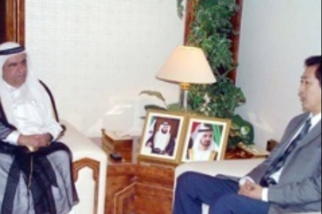 Hamdan Bin Rashid receives Ambassador of China and the Turkish Consul General