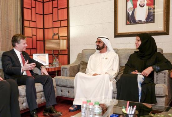 محمد بن راشد يستقبل مدير مكتب التحقيقات الفيدرالي الأمريكي