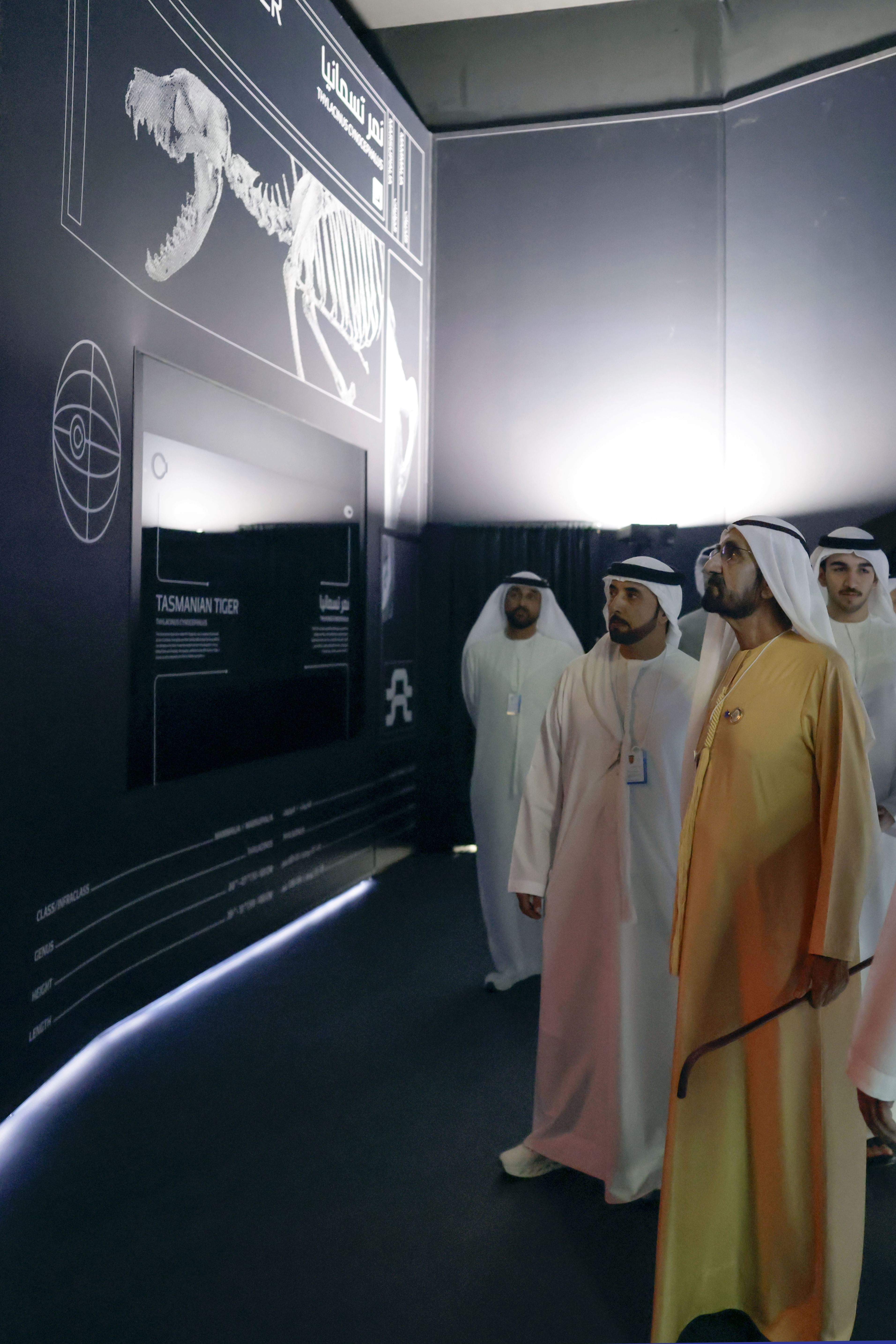 محمد بن راشد يتفقد "مختبر الحياة والتنوّع البيولوجي" ضمن منصة متحف المستقبل في القمة العالمية للحكومات 2026